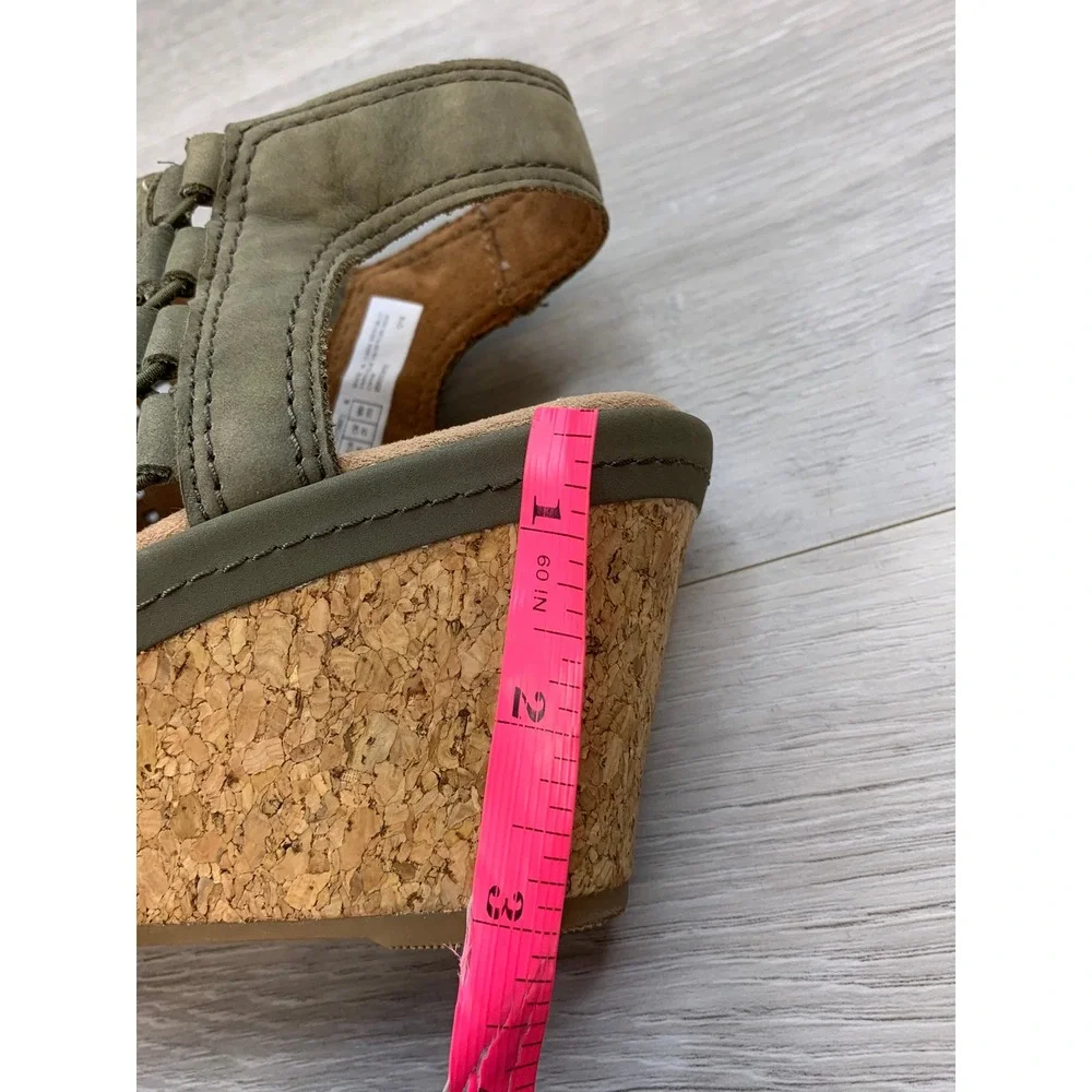 Cobb Hill Women's Sandals Olive Green Perforated Leather Cork Wedge 8 Shoes